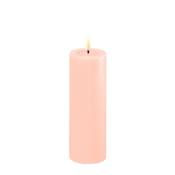 Deluxe Homeart - Battery Operated LED Candle - Light Pink - 5 x15cm