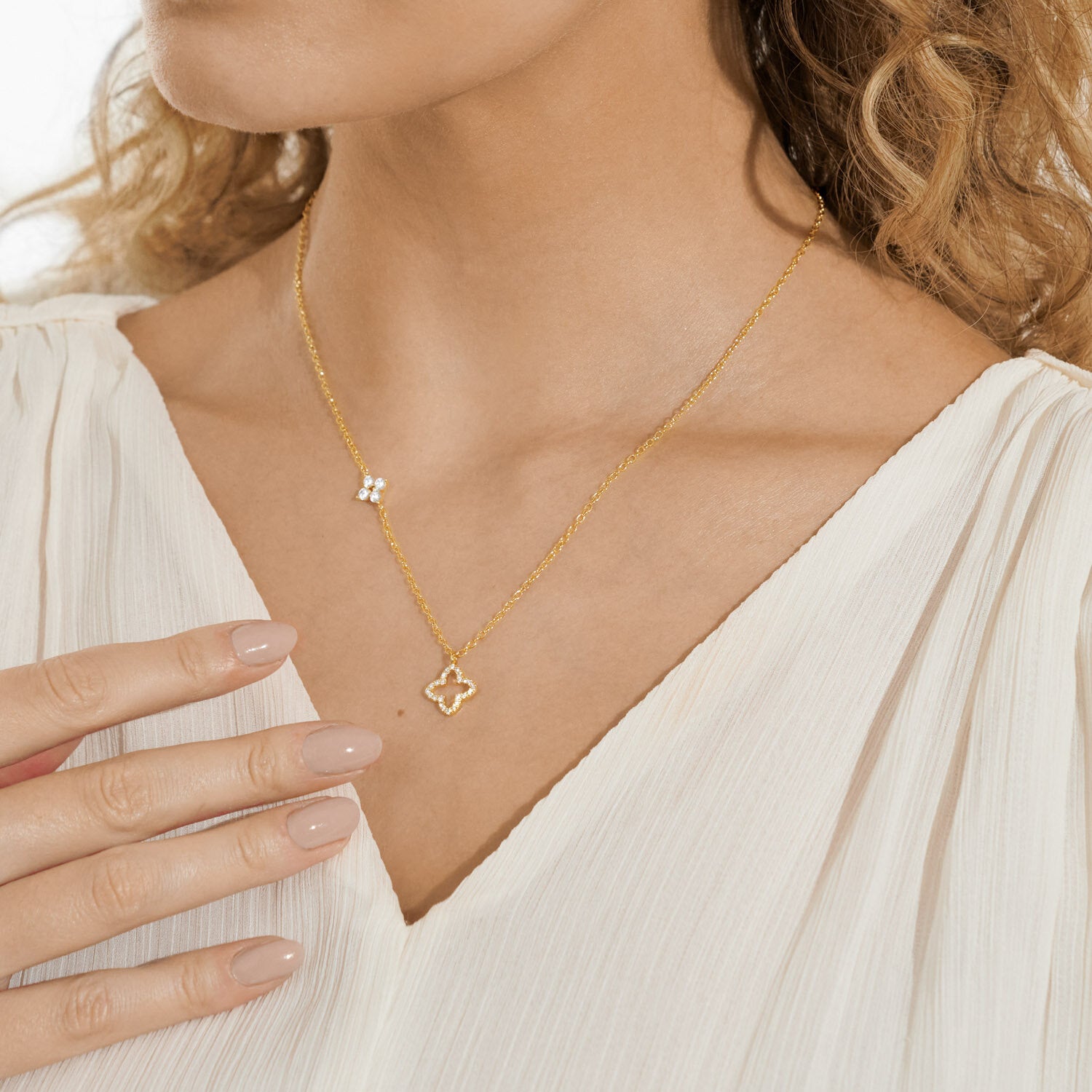 Style Stories Pavé Clover Necklace In Gold Plating