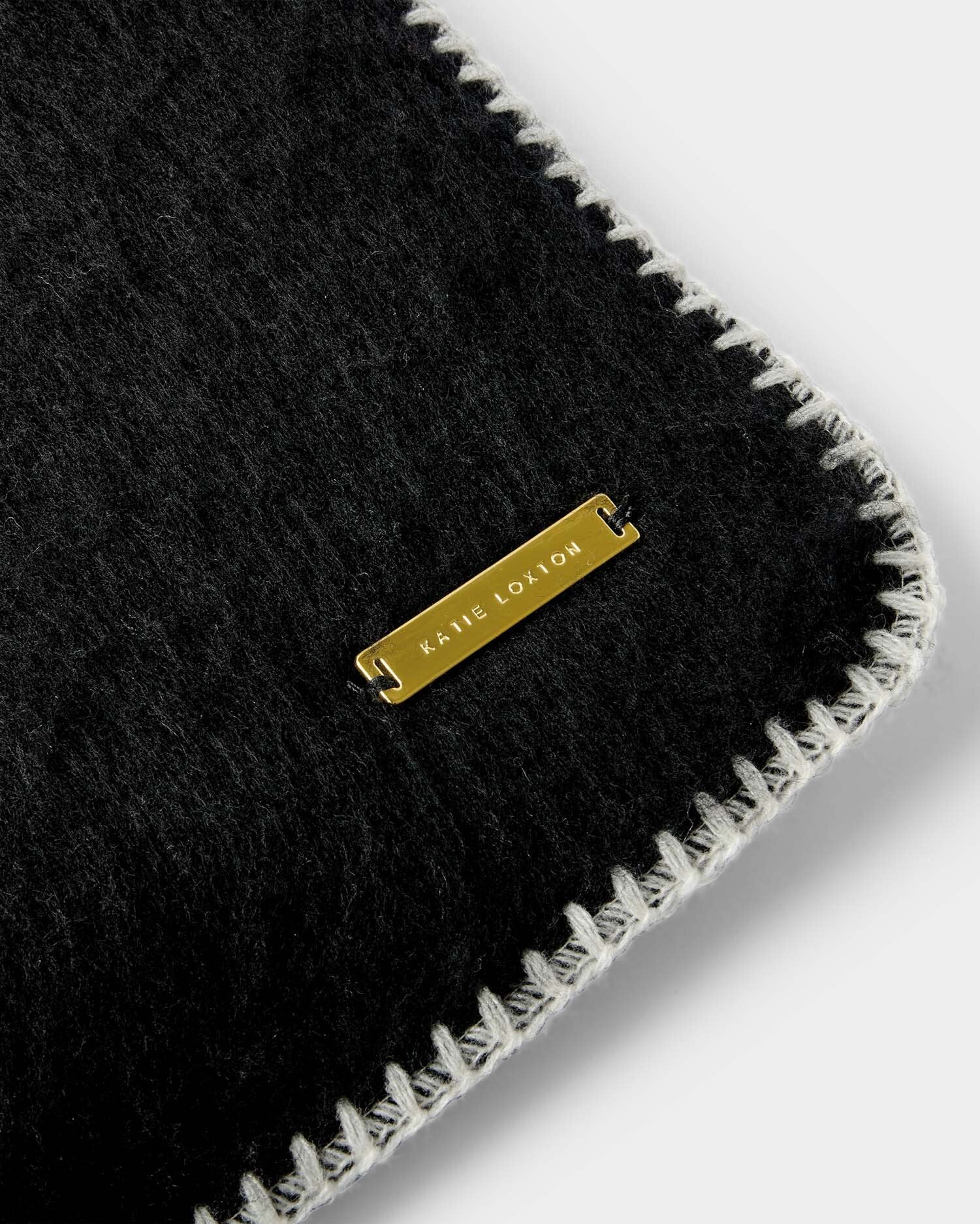 Whipstitch Scarf 'Black'