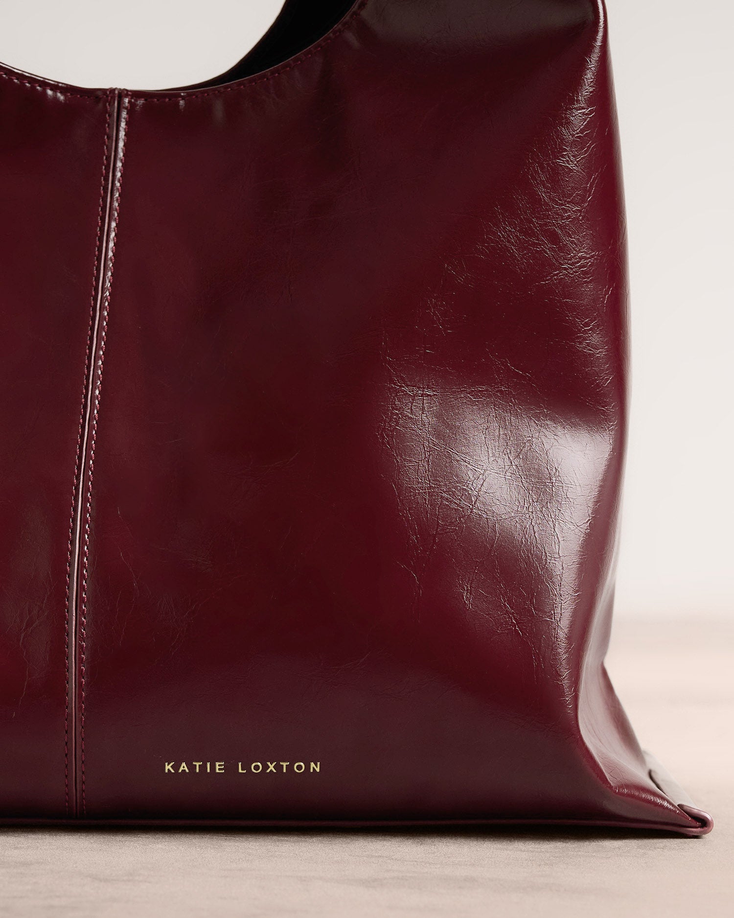 Laila Patent Crackle Slouch Shoulder Bag 'Cherry Crackle Pu'