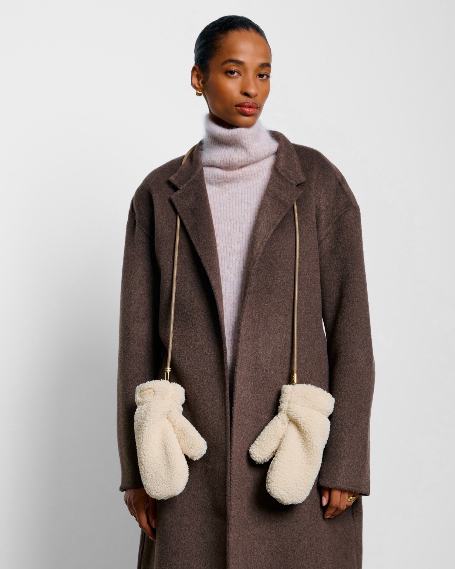 Teddy Mittens With Cord 'Cream'