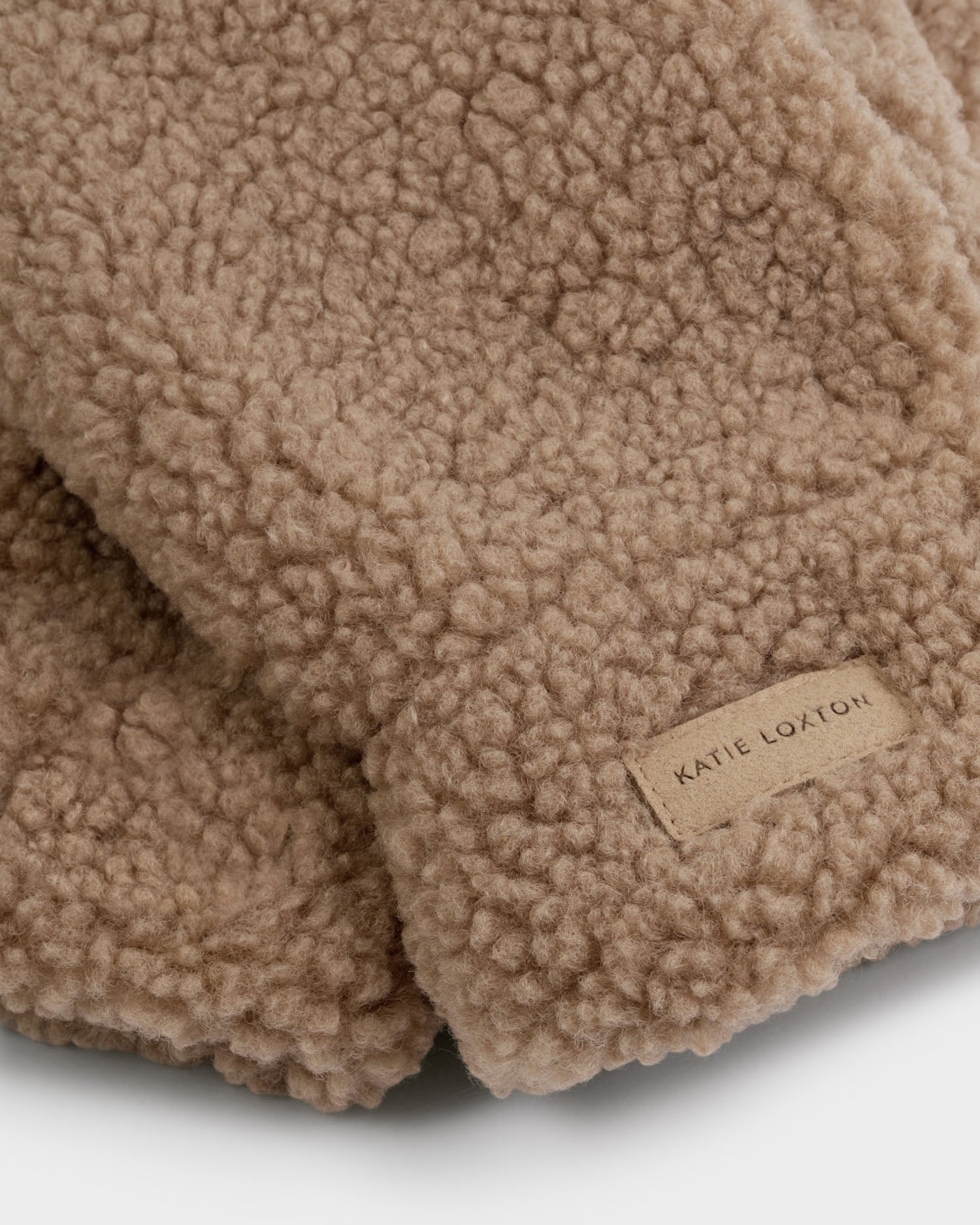 Teddy Mittens With Cord 'Tan'