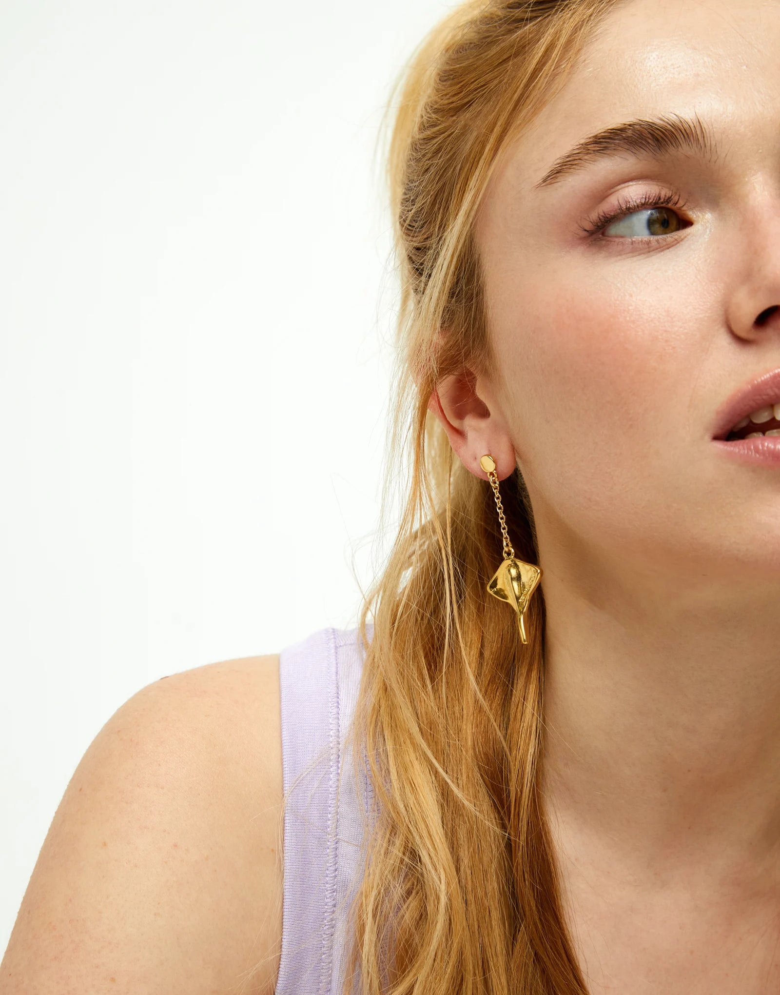 Manta Earrings - Gold