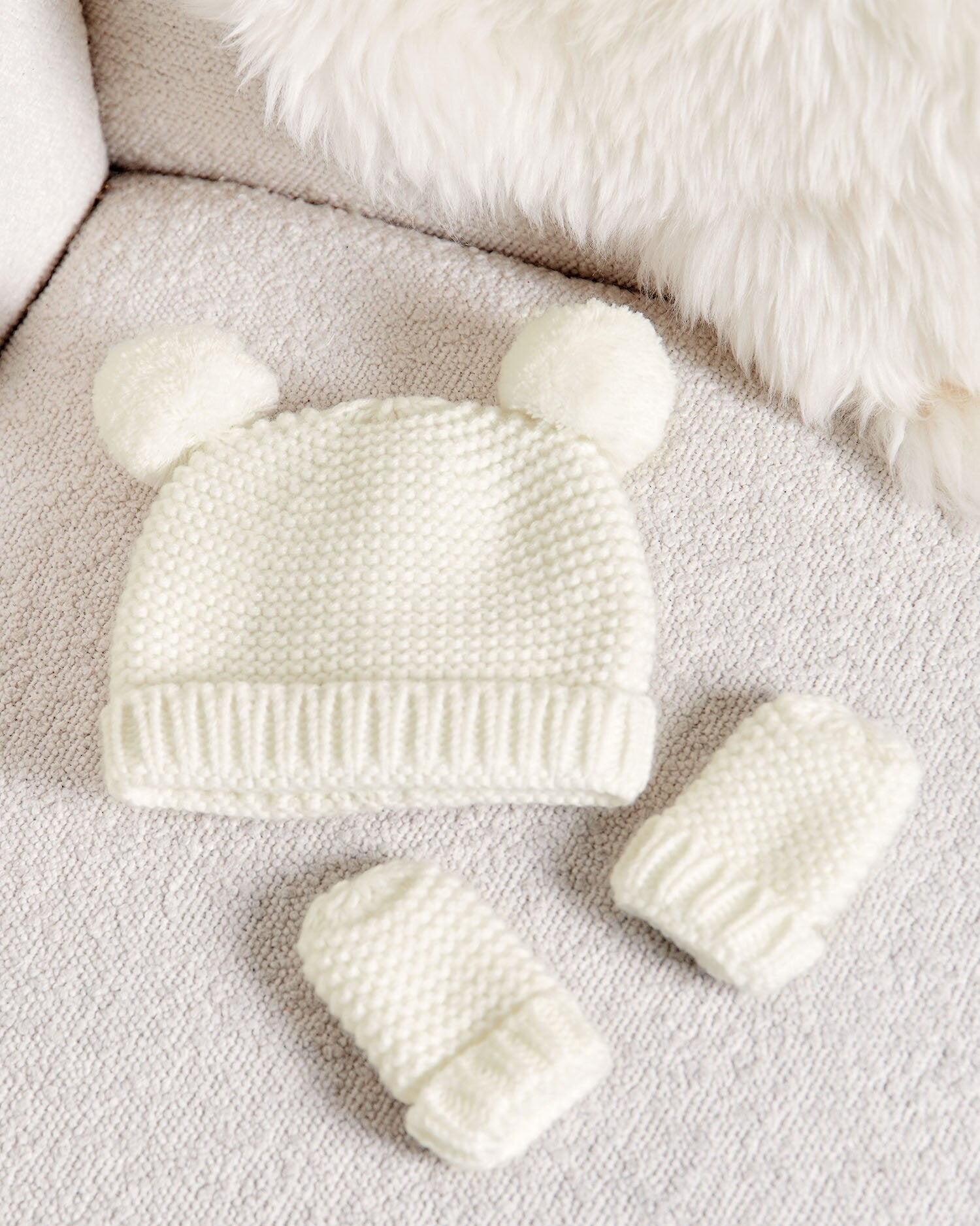 Knitted Hat & Mittens Set 'White'