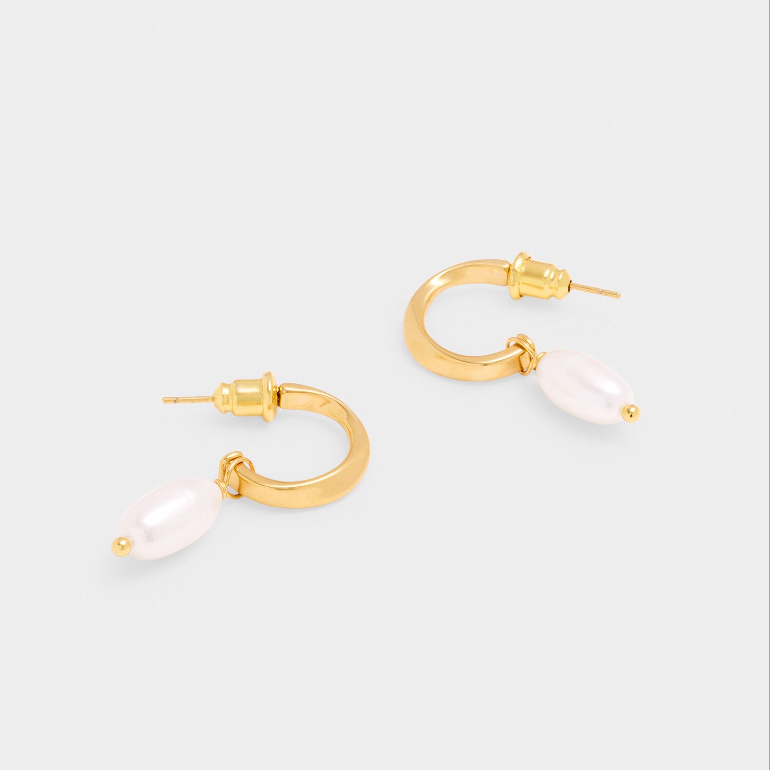 Katie Loxton - Pearl Lustre Hoop Earrings - Pearl And Gold Coated