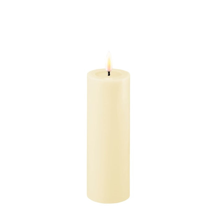 Deluxe Homeart Battery Operated LED Candle - Cream - 5 x 15cm