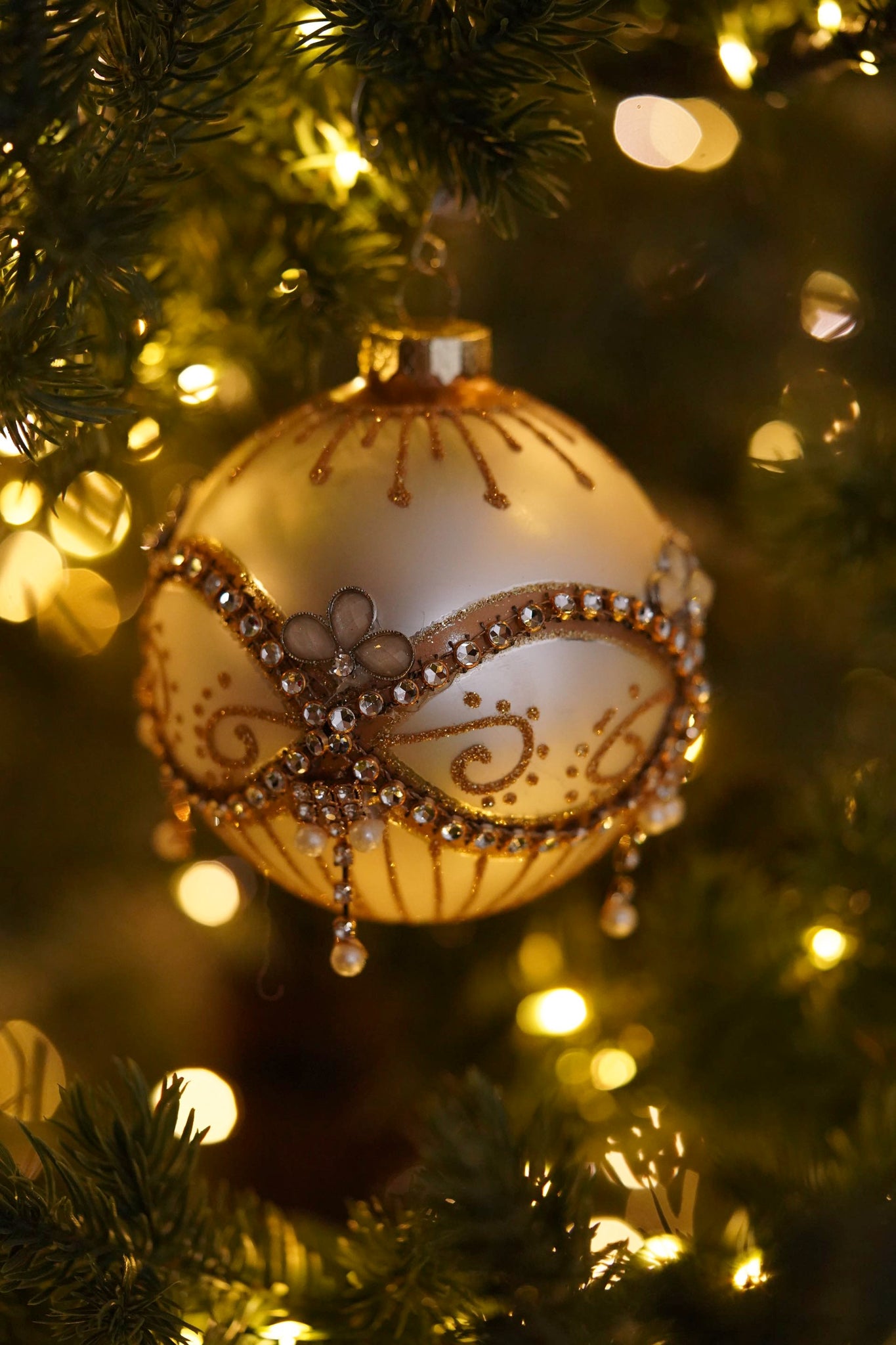 Christmas Luxury Bauble - Gold